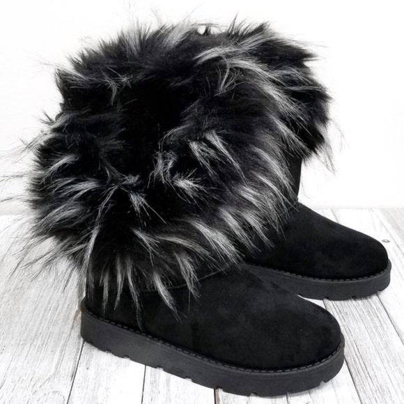 Asymmetrical Faux Fur Pull On Boots in Black - Picture 9 of 9